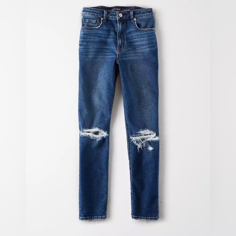 AMERICAN EAGLE 🦅 MOM JEANS